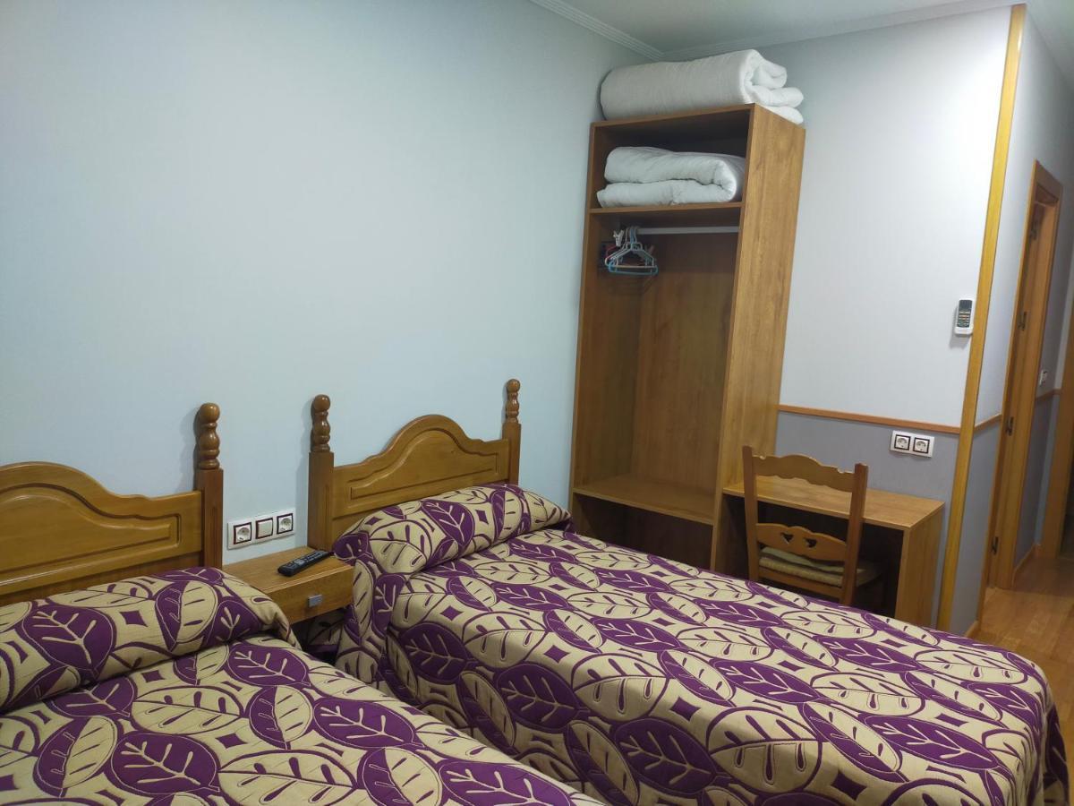 Hostal Banderas Fuensanta de Martos Екстериор снимка