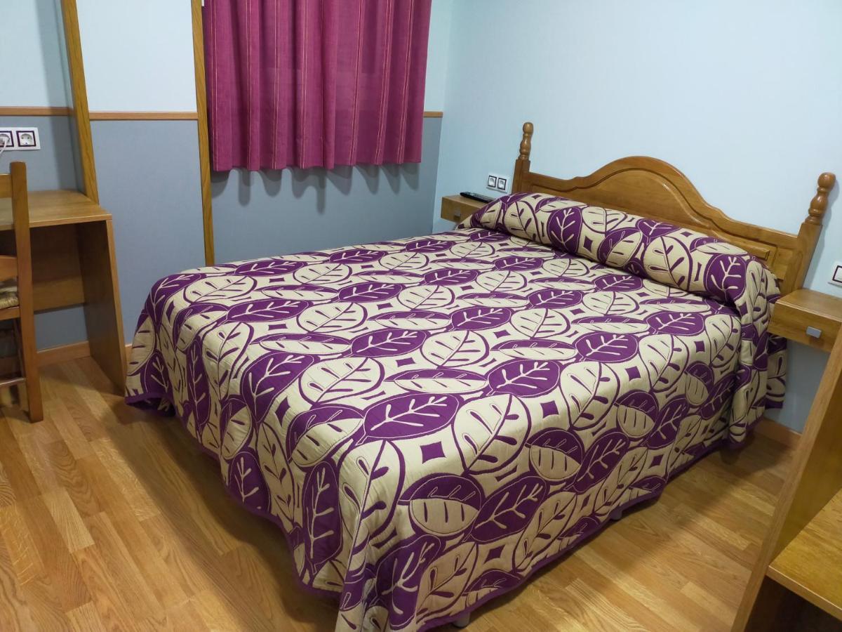 Hostal Banderas Fuensanta de Martos Екстериор снимка