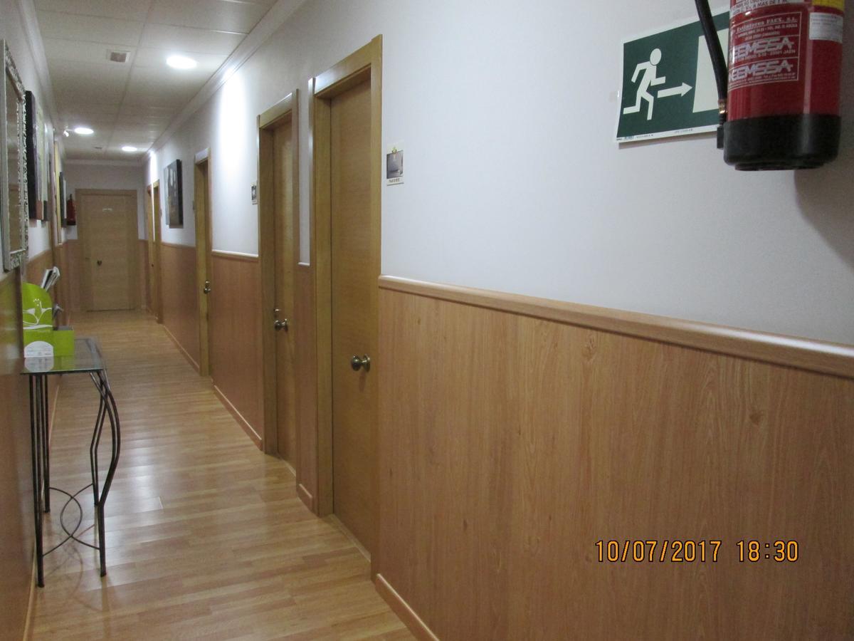 Hostal Banderas Fuensanta de Martos Екстериор снимка
