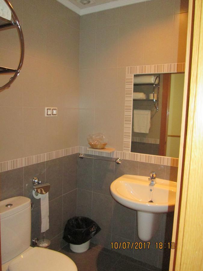 Hostal Banderas Fuensanta de Martos Екстериор снимка