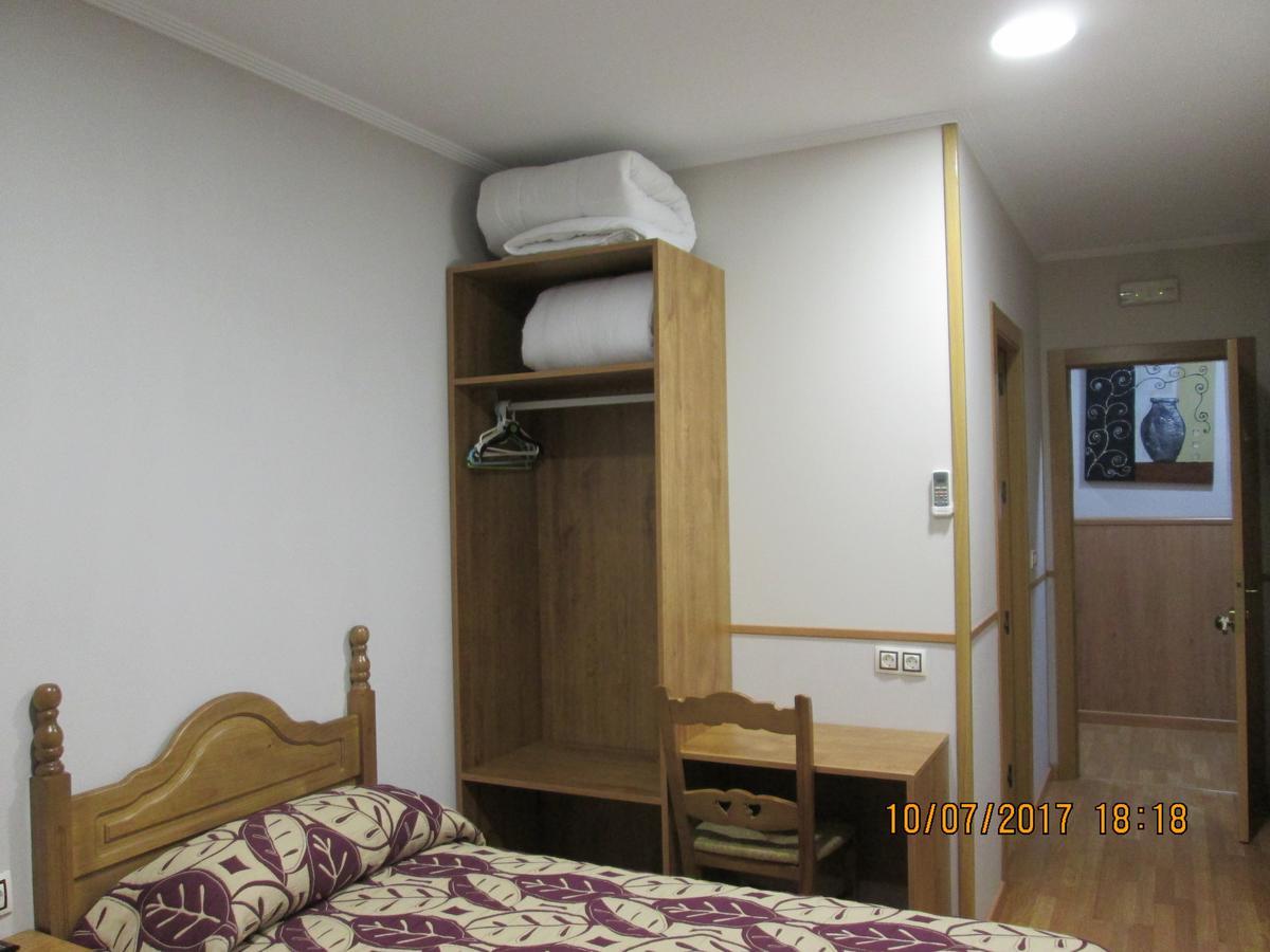 Hostal Banderas Fuensanta de Martos Екстериор снимка