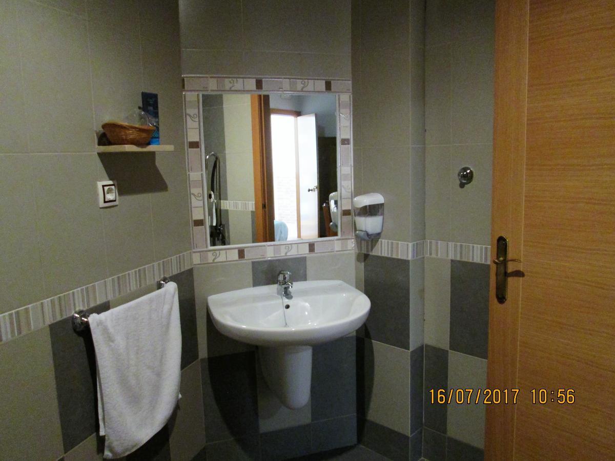 Hostal Banderas Fuensanta de Martos Екстериор снимка